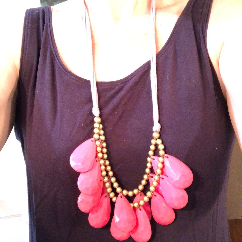 Pink statement necklace - Picture 4 of 5